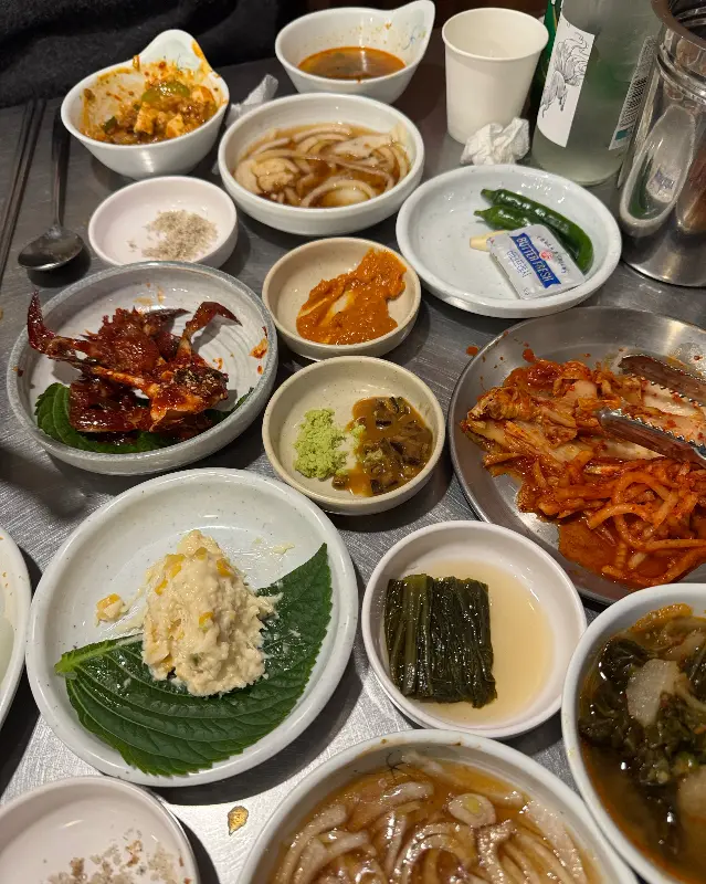 다양한 밑반찬 클로즈업 샷