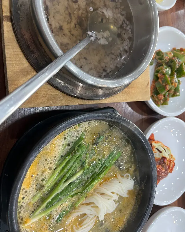 추어탕과 돌솥밥