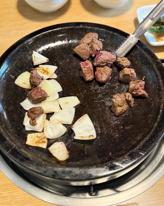 먹기 좋게 잘려진 한우