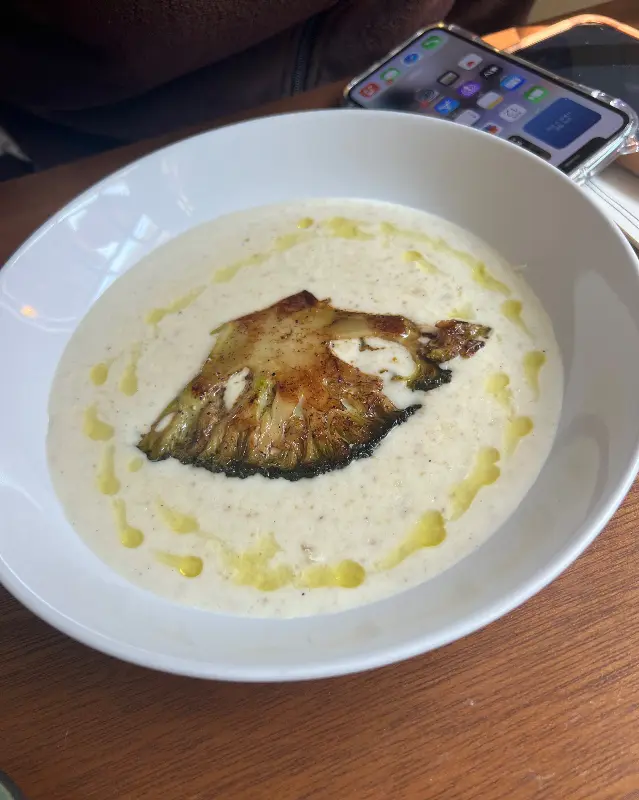 러프앤도우 창가 좌석