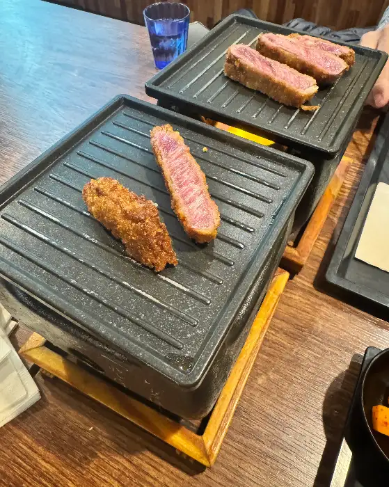 미니 화로에 구워 먹는 규카츠