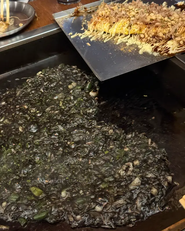 오징어 먹물 몬자야끼