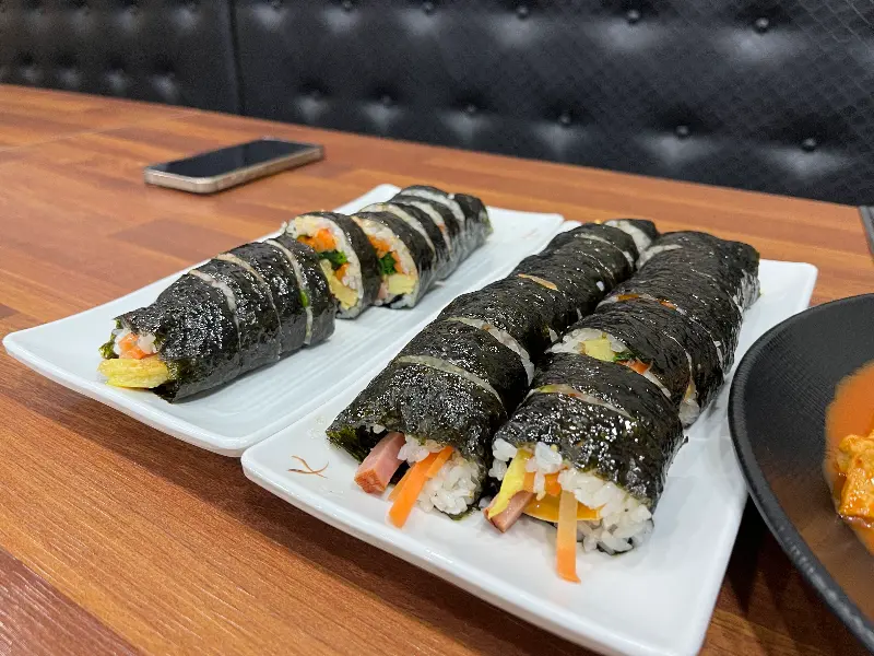 김밥과 떡볶이
