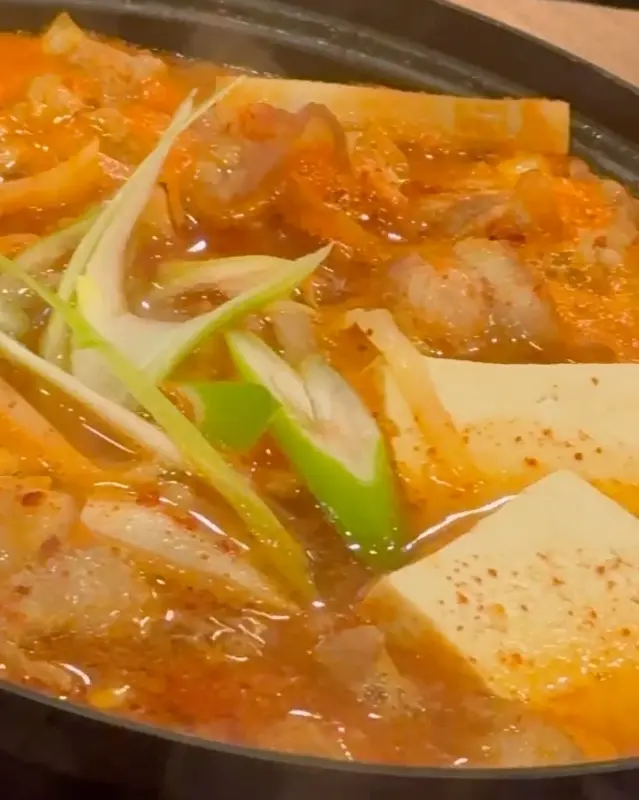 김치찌개의 클로즈업 샷
