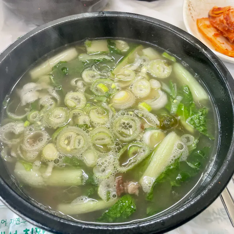 푸짐한 소머리국밥