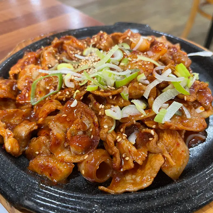 푸짐한 제육볶음