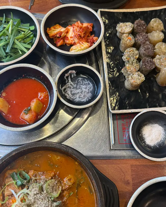 순대와 곁들임 메뉴