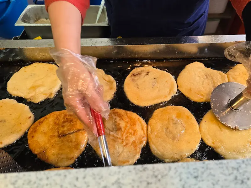 호떡 굽는 모습 2