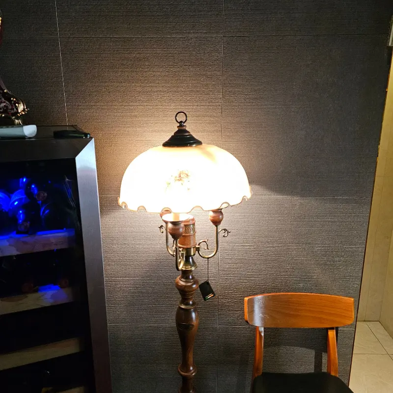 고다이 청담점의 분위기 있는 조명