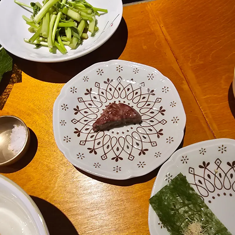 고기와 환상적인 궁합을 자랑하는 곁들임 채소