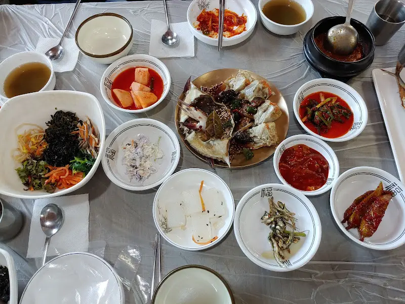 간장게장 정식 한 상 차림