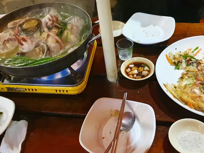 산이네수라상 닭백숙 모습