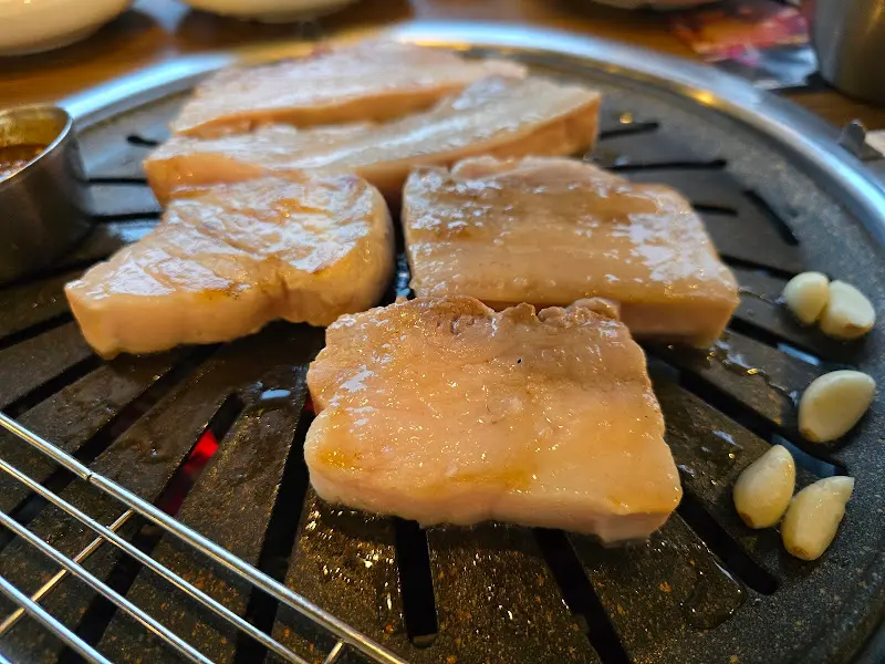 돼지갈비 근접 사진