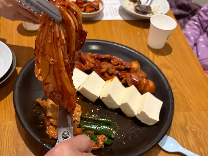 싱싱한 김치와 두부의 조화