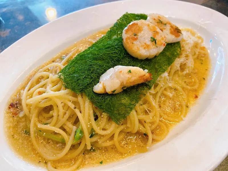 스톤 스트릿에서의 행복한 식사