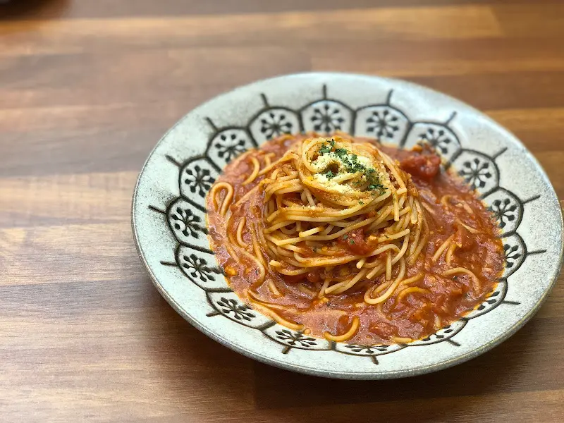 클래식한 매력의 토마토 파스타