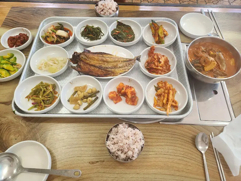 푸짐한 백반 한 상