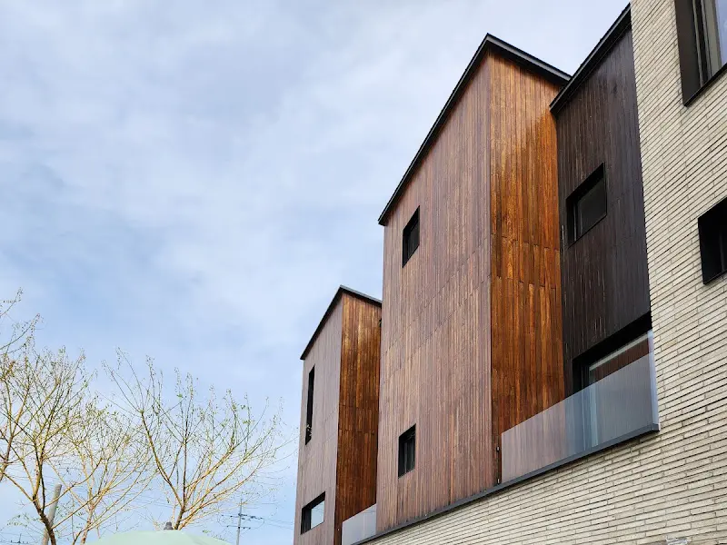 오마이북카페 외관