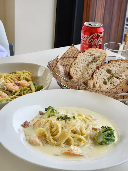 파 새우 파스타와 새우 크림 파스타