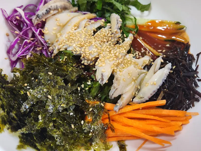 해초전복비빔밥의 아름다운 자태