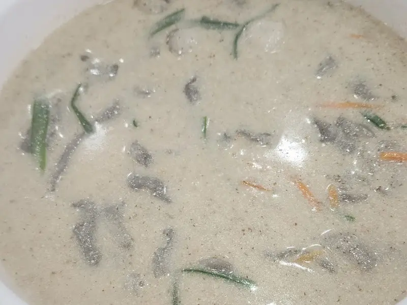 들깨수제비 근접샷