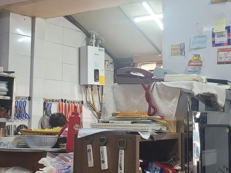 양지식당 내부 모습