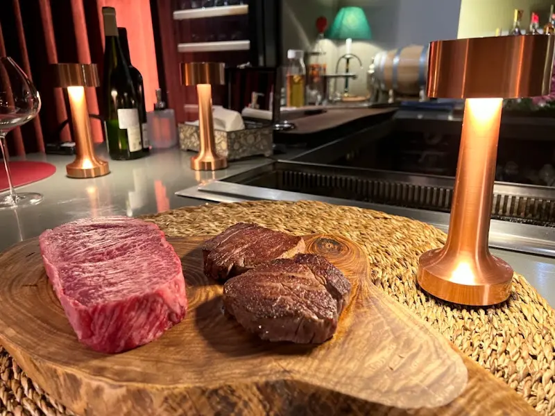 테이블 위 조명