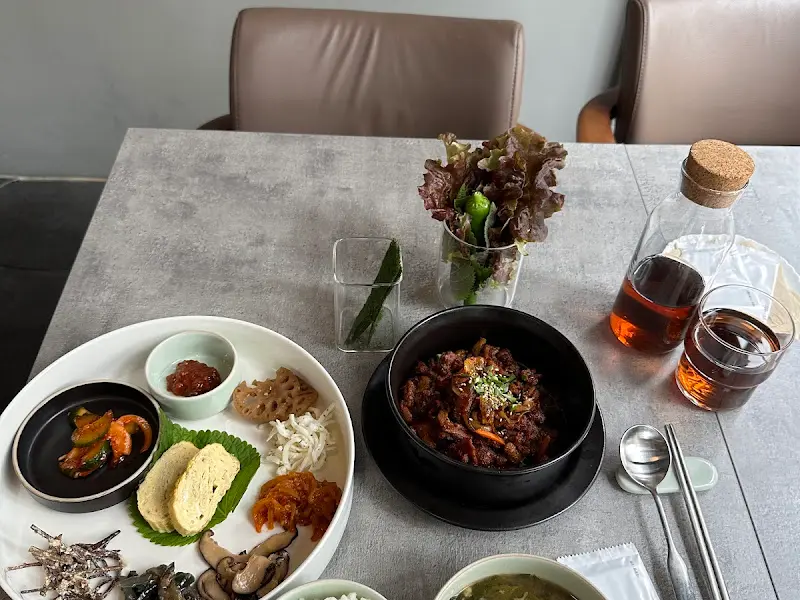 제육볶음 한상차림