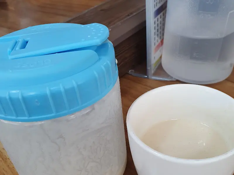 후식으로 제공되는 시원하고 진한 콩국물