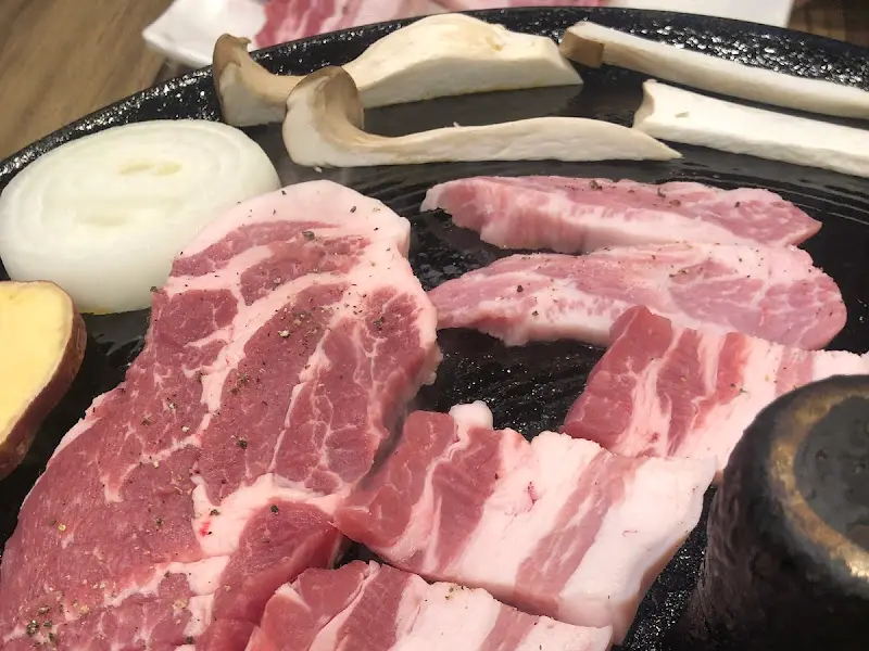 싱싱한 삼겹살의 모습