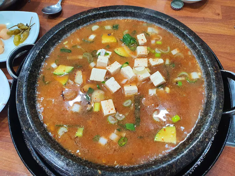 돌판 된장찌개의 클로즈업 샷