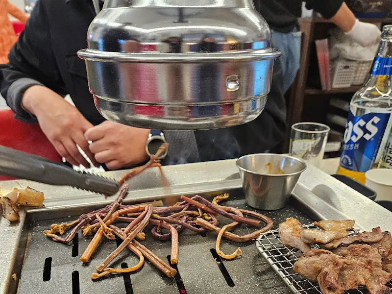 고기 굽는 모습