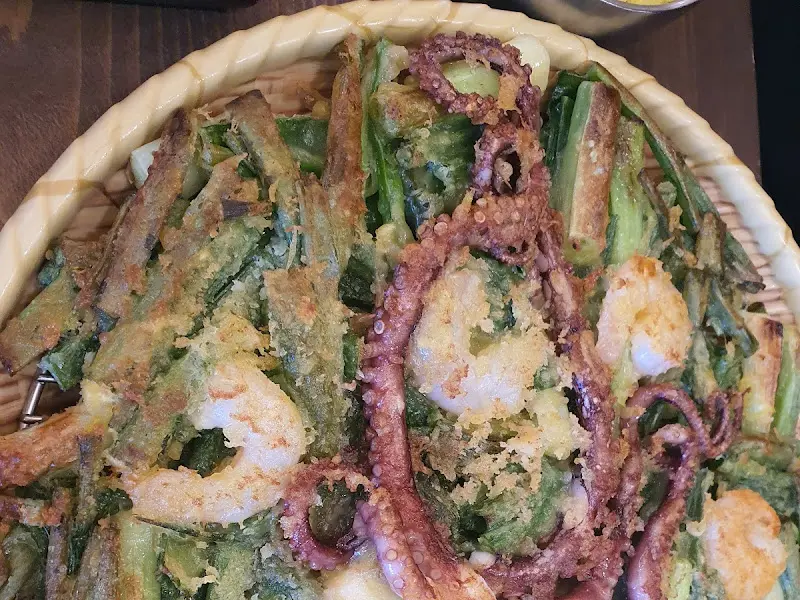 해물이 듬뿍 들어간 이로정 해물파전