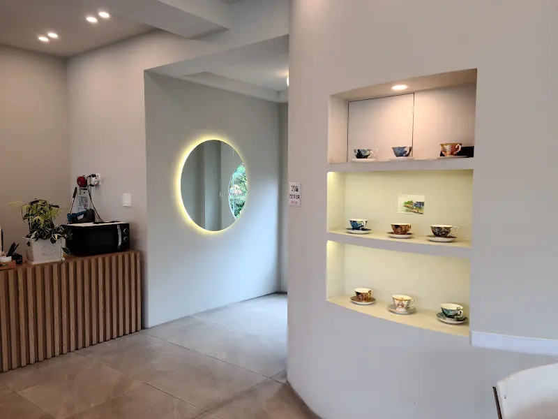 카페 내부 인테리어