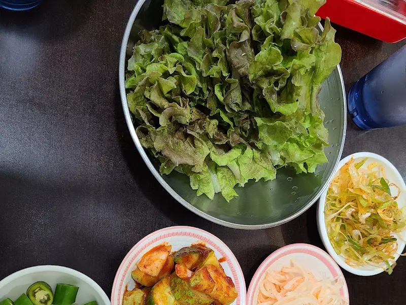 신선한 쌈 채소