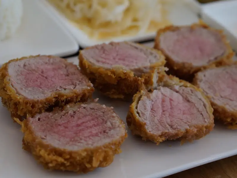 안심 돈까스 단면