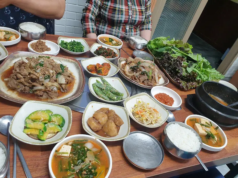 정식 한 상 차림