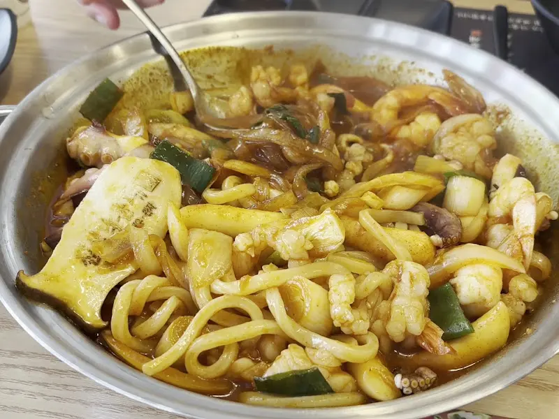 맛있게 익은 낙곱새