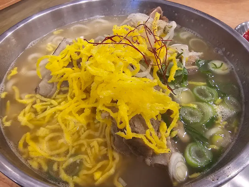 진해장뼈칼국수 얼큰뼈칼국수