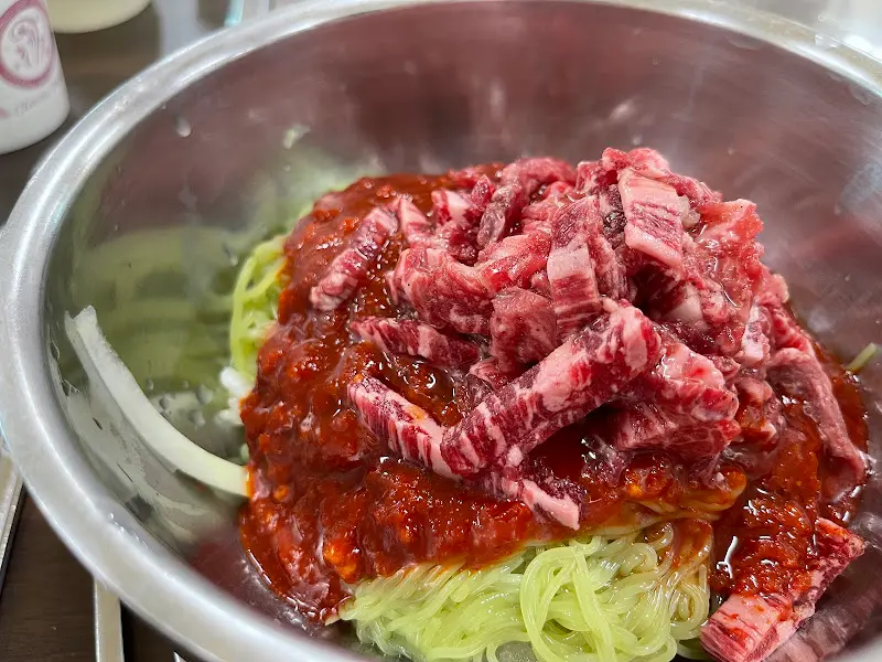 육회냉면 비주얼