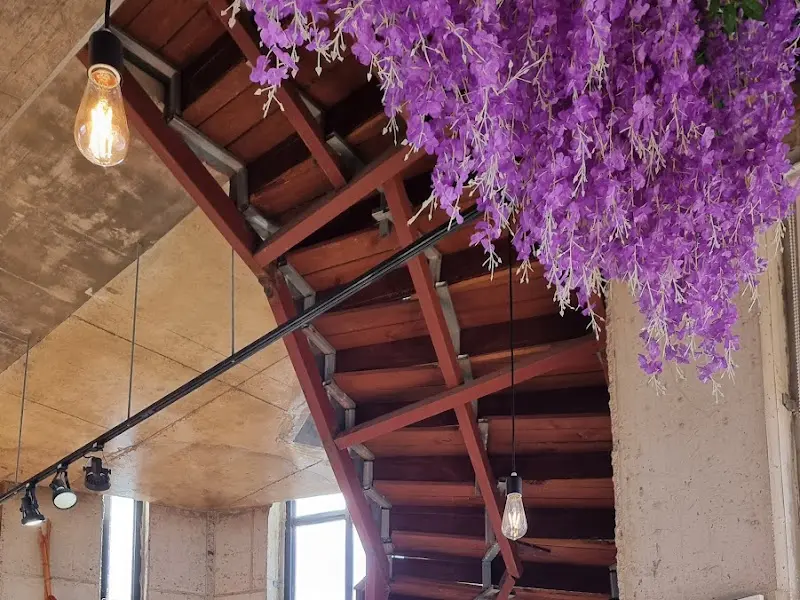 쿤스트라운지 내부 계단