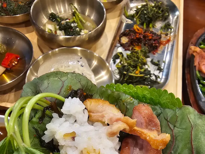 다양한 나물 반찬