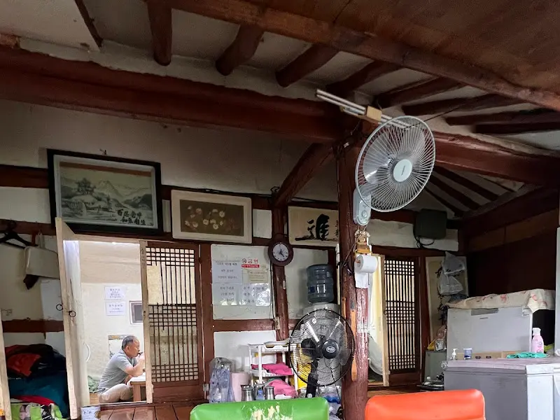 옴팡집 내부 모습