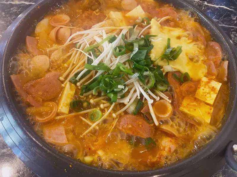 봉황가의 부대찌개