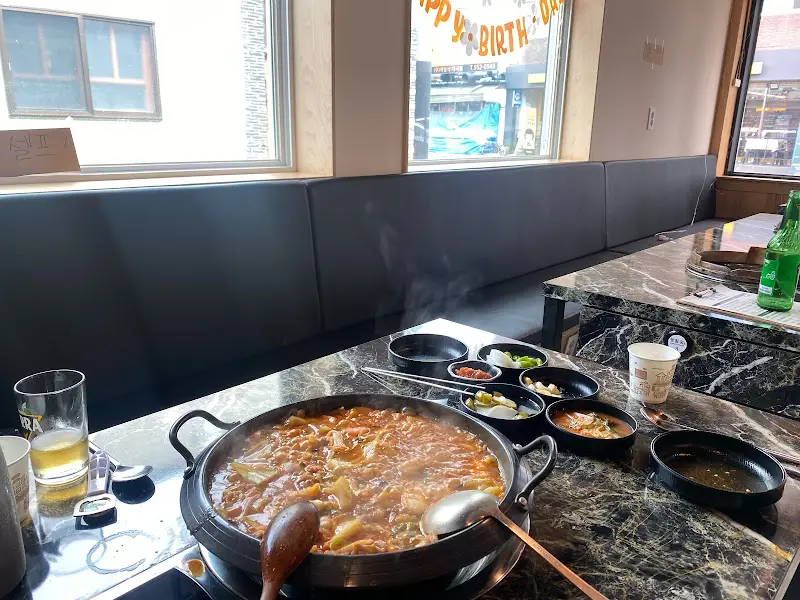 깔끔한 봉황가 내부