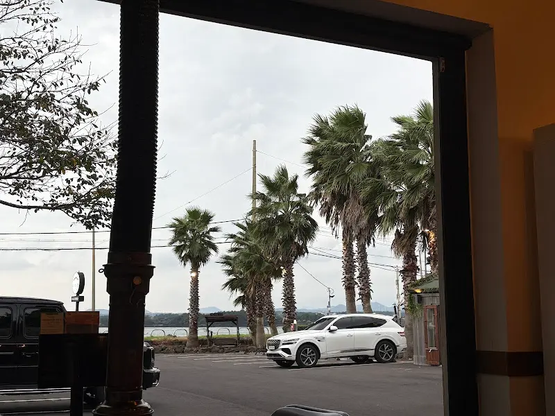 이어돈에서 바라본 바다 풍경