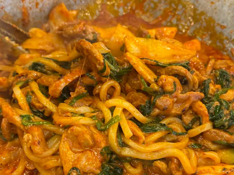 오리주물럭과 면사리