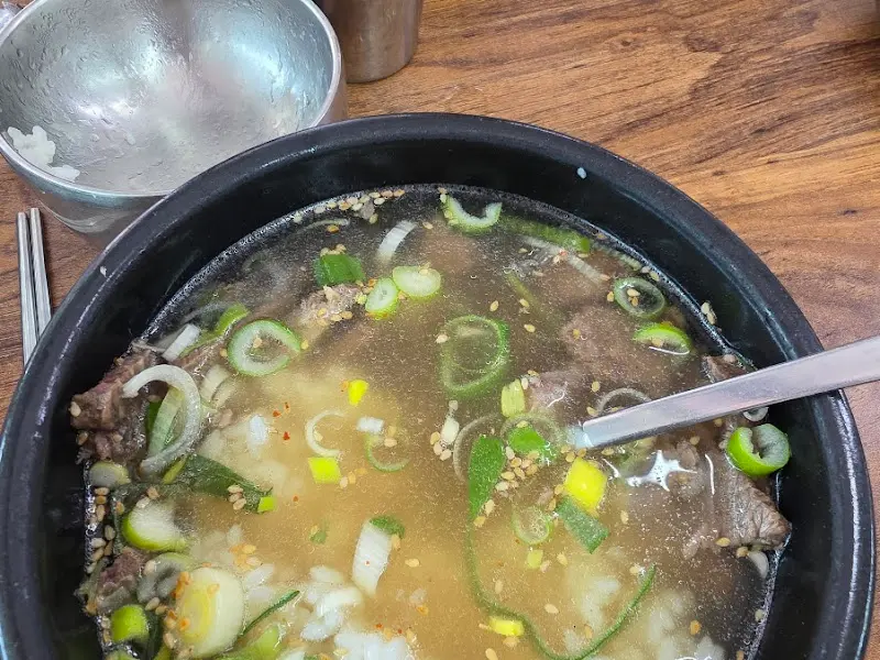 몽실이불고기 곰탕의 모습