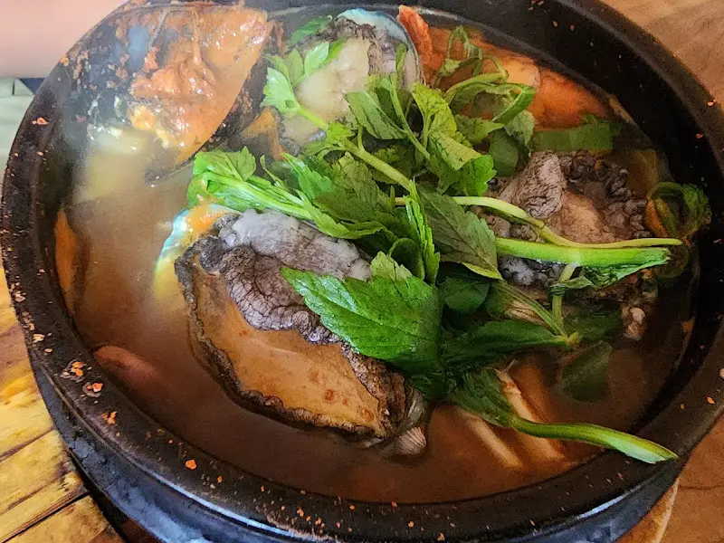 전복뚝배기의 위엄