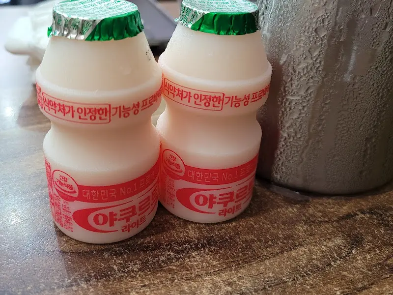 후식으로 제공되는 요구르트